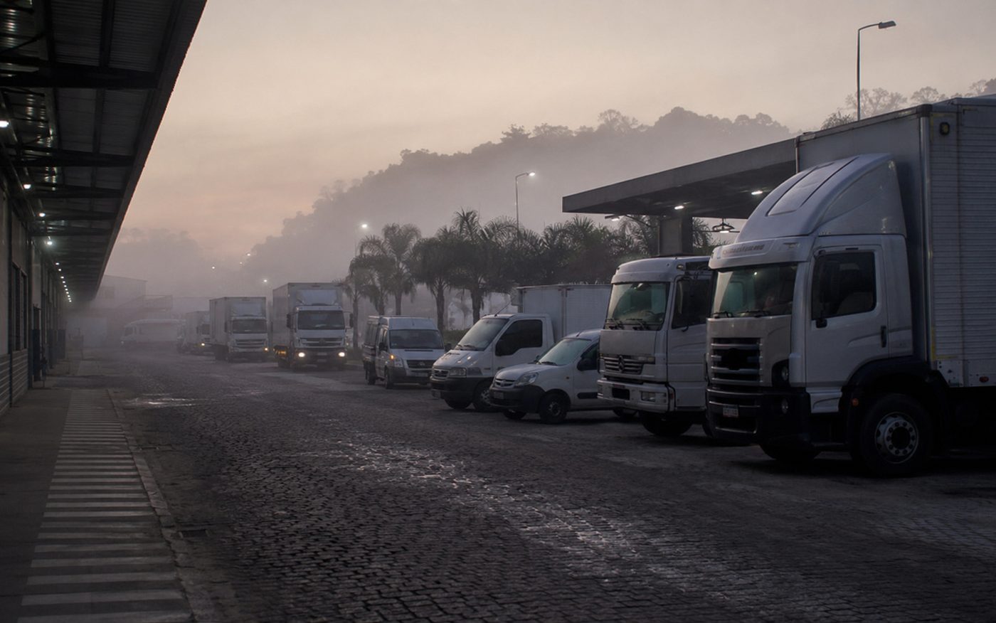 Veículos parados e processos manuais